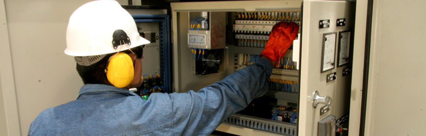 Instalación y mantenimiento de tablero eléctrico